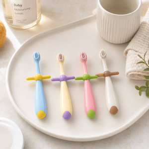 SAKURA New Design Children's Manual Brush Soft-bristle Toothbrush Sensitive Teeth Protection Plastic Handle Regular Size for